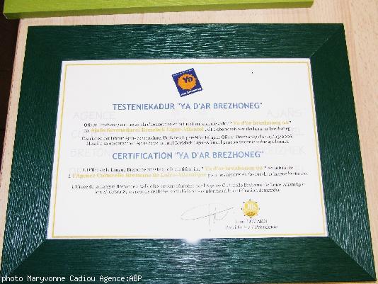 L\'autre certificat \'Ya d\'ar brezhoneg\'.