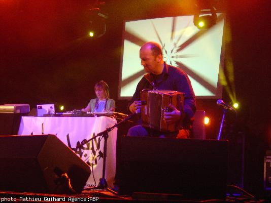 DJ et accordéoniste.