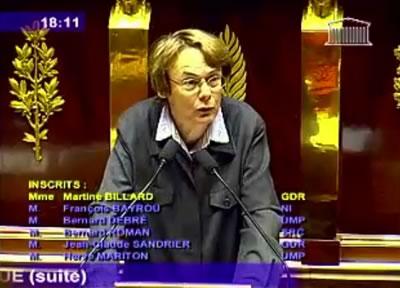Mme Billard (députée Vert de la 1ère circonscription de Paris) à la
tribune hier après-midi.