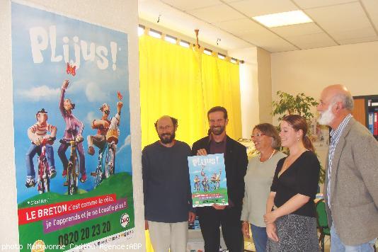 Plijus int ! Plijus int !