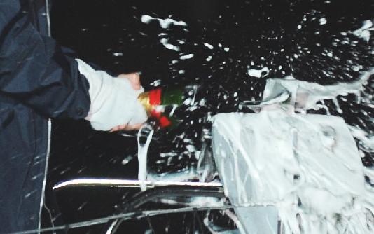 La cérémonie du champagne. Photo M. Mochet / BFBP. La cérémonie du champagne. Photo M. Mochet / BFBP.