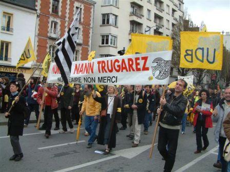 L\'UDB lors de la manifestation anti EPR du 17 mars 2007 à Rennes