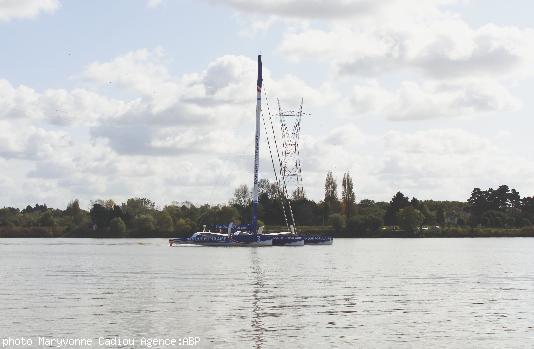 Le Trimaran 60 pieds. Le Trimaran 60 pieds.