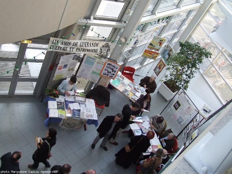 Vue partielle du hall d\'Athanor en 2007. Vue partielle du hall d\'Athanor en 2007.