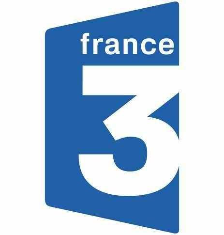 France 3 television channel on its THALASSA programme transmitted a documentary sur \"les dangers que les manoeuvres des sous-marins font peser sur les bateaux\" last week. The celtic League\'s Director of Information Bernard Moffatt was interviewed at