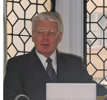 Ólafur Ragnar Grímsson (above) said the UK \"...was being a bully against a small country\"