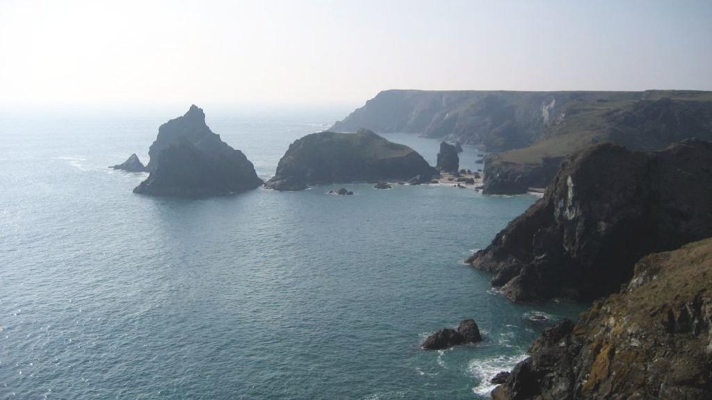 The Kernow Branch of the Celtic League are planning to erect a memorial stone on the Lizard Peninsula (above) to commemorate the loss of the \'Bugaled Breizh\' fishing vessel which sunk off the Lizard coast in 2004.