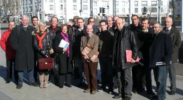 Les participants à l\'assemblée fédérale morbihannaise ; <b>Ronan Gicquel</b> 2e en partant de la gauche. Cliquer pour agrandir.