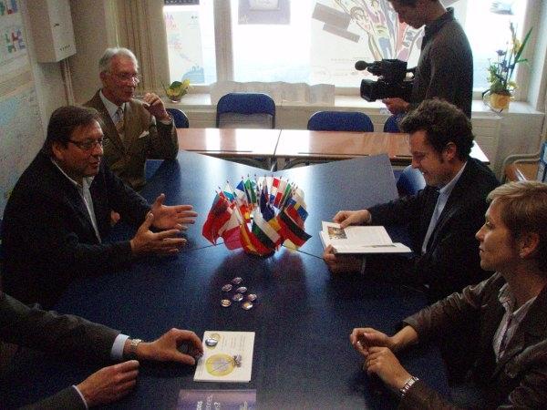 Au cours des échanges sur l\'Europe politique.