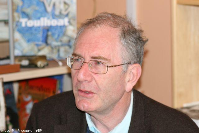 Bernard Le Nail qui a fondé la maison d\'édition des Portes du Large est spécialiste de la diaspora bretonne. Bernard Le Nail qui a fondé la maison d\'édition des Portes du Large est spécialiste de la diaspora bretonne.