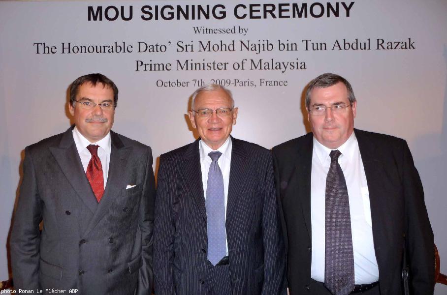 Les piliers de la délégation bretonne : Jean-Paul Moisan (Institut de
Locarn) Alain Glon (groupe Glon) et Jakez Bernard (Produit en
Bretagne).