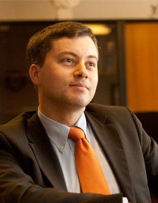 Grégoire Le Blond - tête de liste d\'Ille-et-Vilaine de la liste \"Bretagne au Centre\".