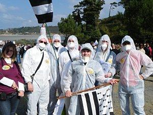 Happening \"algues vertes\". Photo UDB.