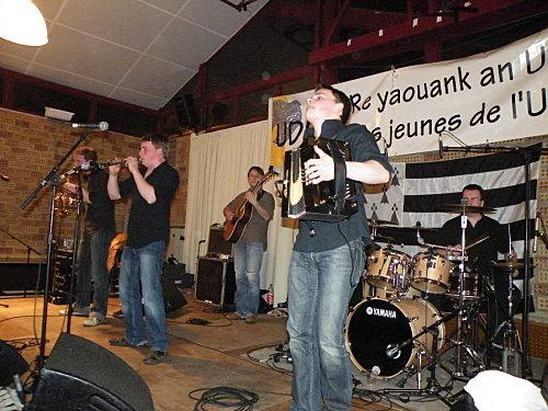 Ampouailh. Fest-noz à Carhaix.