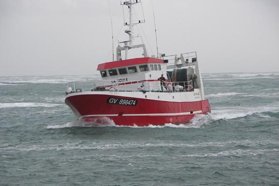Un des bâtiments de l\'armement La Houle basé à Saint-Guénolé-Penmarc\'h.