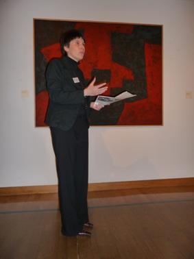 Le Conservateur Estelle Guille des Buttes-Fresneau fait les beaux jours du Musée de Pont-Aven.