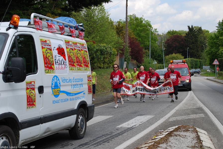 Dans quelques mètres point de passage entre Erge Vras et
Kemper et prise du relais !