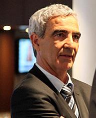 Le sélectionneur de l\'équipe de France de football Raymond
Domenech n\'a finalement retenu que deux Bretons dans sa liste de
24 joueurs.