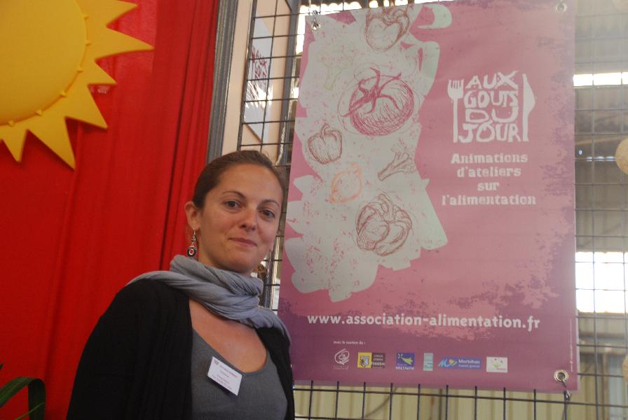 Emmeline Verriest de l'association "Aux goûts du jour" organisatrice du salon quimpérois.