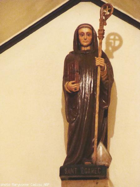 La statue de Saint Egarec. La statue de Saint Egarec.