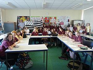 Collège-lycée "Plasmawi" à Cardiff où l'enseignement est uniquement dispensé en gallois.