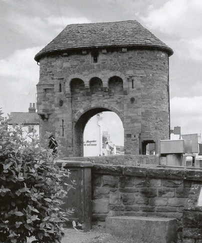 The Monmouth « Monnow Bridge ». Photo Kind permission of ©Alfie Goodrich.