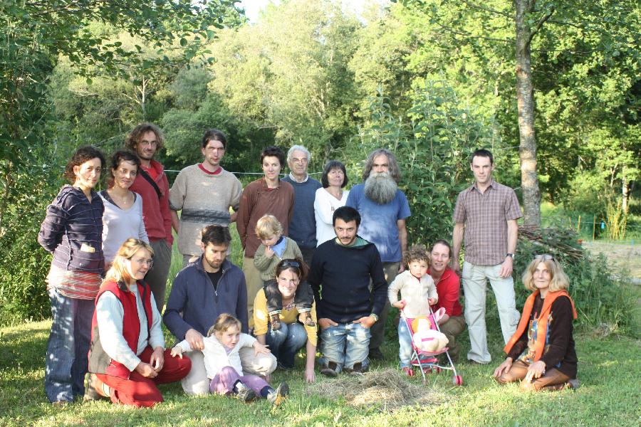 Une partie des Arzticots à l\'aménagement du site le 5 juin dernier