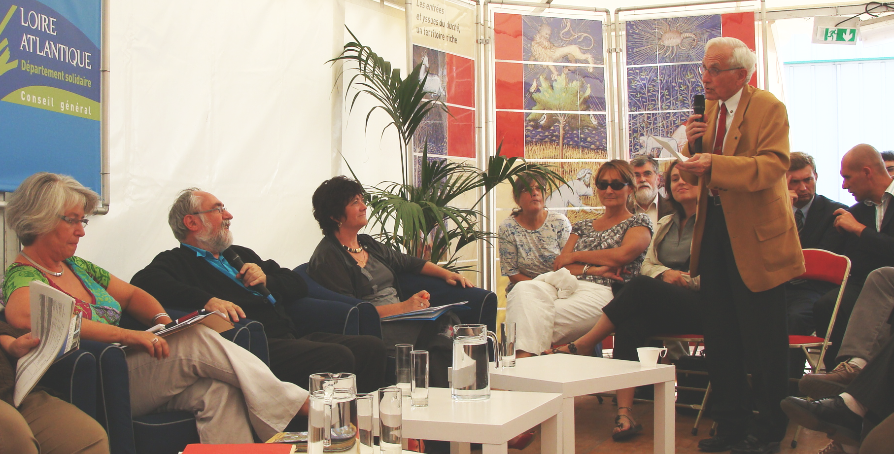 Châteaubriant. Foire de Béré. Table ronde le 11 septembre. Avec Yanick Lebeaupin vice-présidente du Conseil général de Loire-Atlantique déléguée à la culture ; René Cintré historien de Fougères ; Georgette Bréard vice-présidente du Conseil régional de Bre