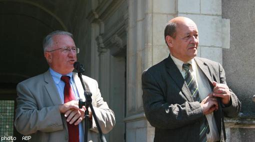 Patrick Mareschal (ici à côté de Jean-Yves Le Drian) est l\'un des
moteurs de la réunification de la Bretagne.