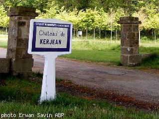 2010. Le panneau rénové.