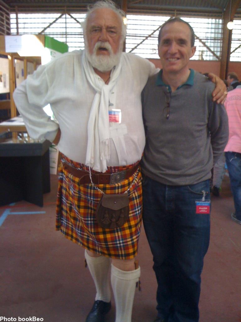 Le tartan et le kilt ouessantin porté par Jean-Yves Cozan le conseiller général de l\'île