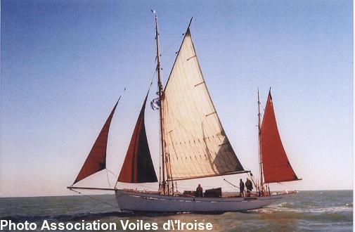 Le Minahouët. Photo papier don de J. Briois.