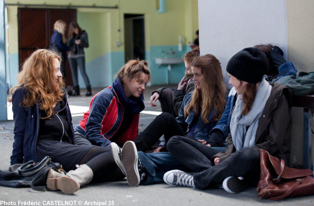 \"17 filles\" un film de Delphine et Muriel Coulin en cours de tournage à Lorient.