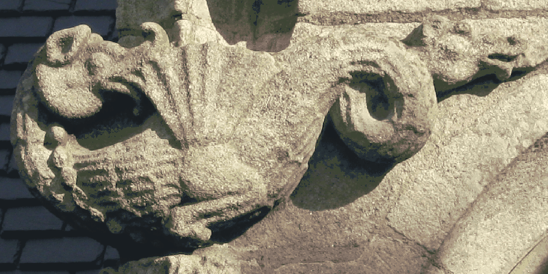 Dragon à la chapelle Saint-Guen en Saint-Tugdual.