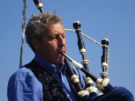 Jakez Pincet  l\'un des meilleurs solistes de cornemuse écossaise en Bretagne.