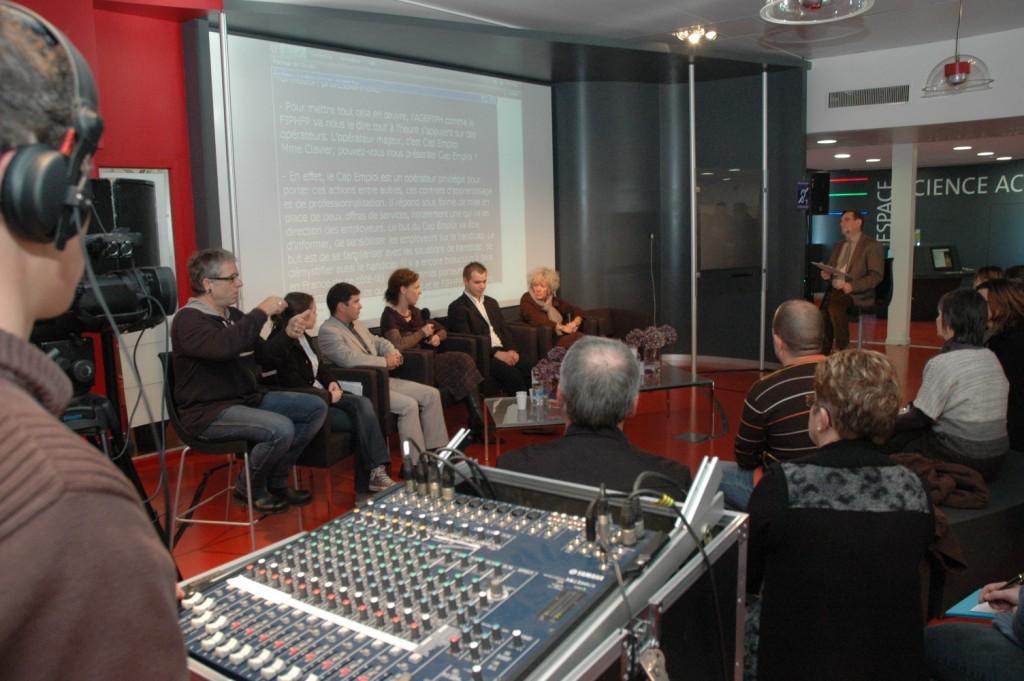 Du 15 au 19 novembre avait lieu la Semaine pour l\'emploi des personnes handicapées. Au programme forums visites d\'entreprises et tables-rondes...