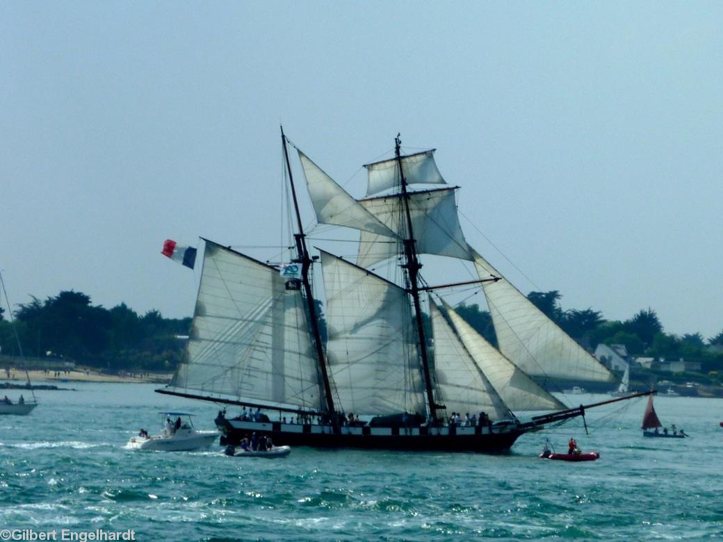 <i>La Recouvrance</i>. <i>La Recouvrance</i>.