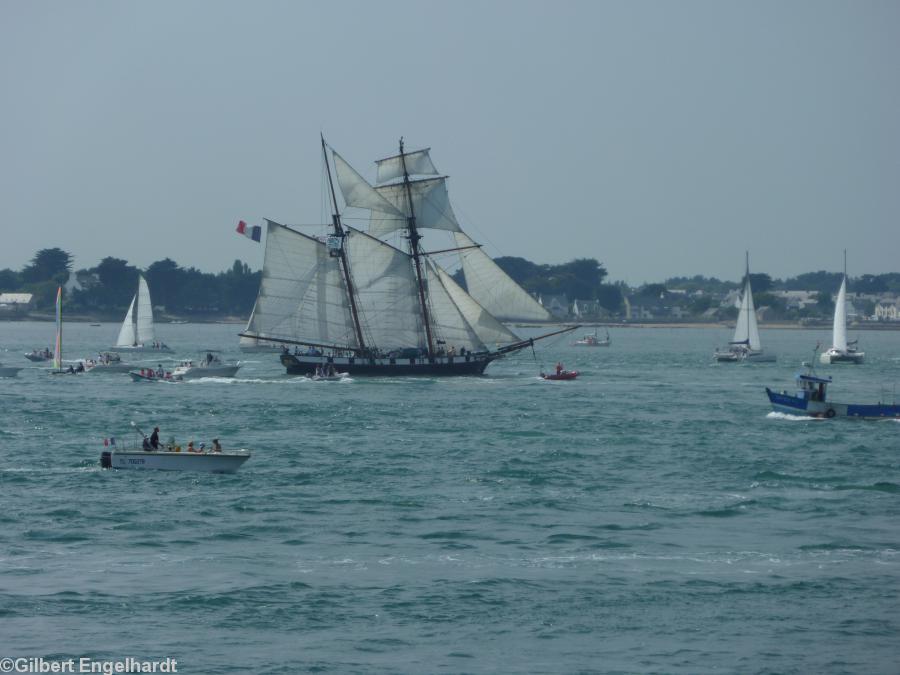 <i>La Recouvrance</i>. <i>La Recouvrance</i>.