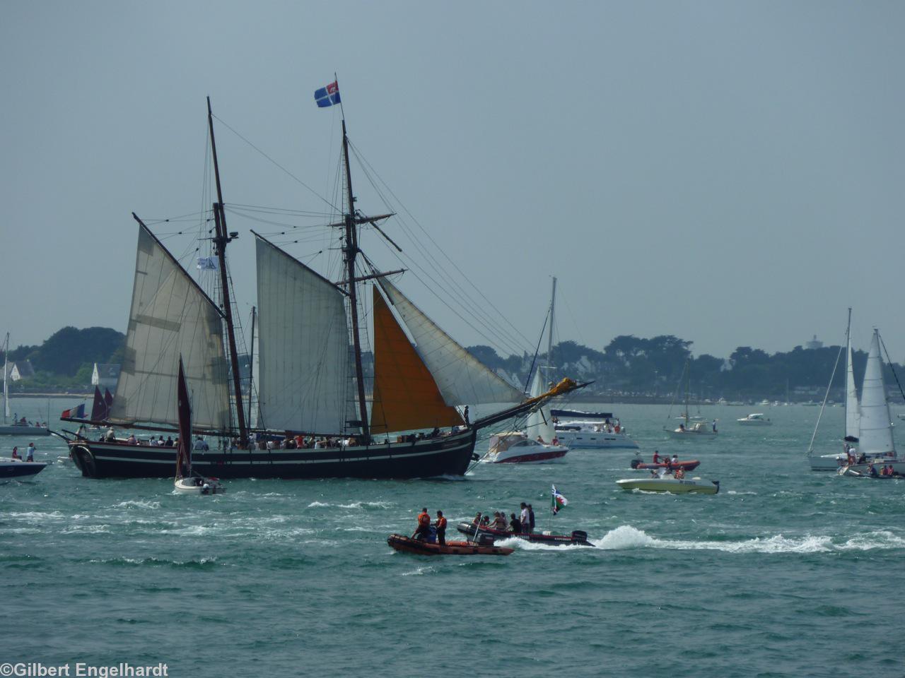 L\'<i>Étoile de France</i>. L\'<i>Étoile de France</i>.