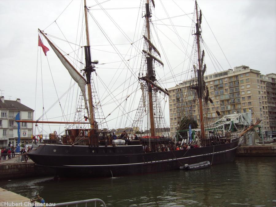 Le <i>Kastelot</i> à Saint-Nazaire le 19 juin 2011. Le <i>Kastelot</i> à Saint-Nazaire le 19 juin 2011.