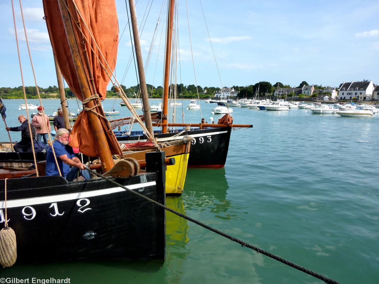 À Sarzeau. À couple. À Sarzeau. À couple.