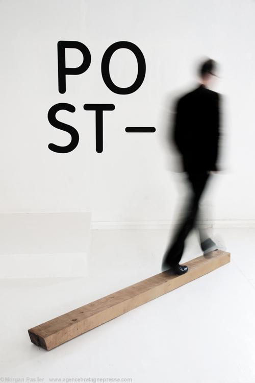 Vue d\'exposition POST- à la galerie MICA