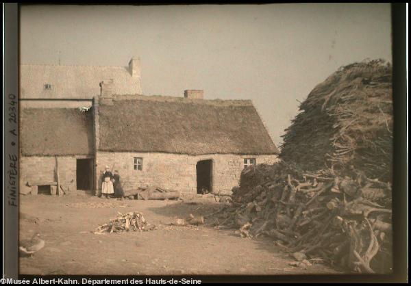 Finistère. Inv. AK 20 340. Photo sur site de l’Écomusée des Monts d\'Arrée.