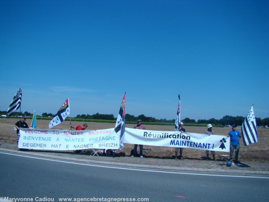 En attendant la caravane (13 h 06). En attendant la caravane (13 h 06).