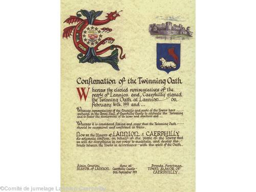 <i>Confirmation of the Twinning Oath</i>. En deuxième de couverture du livret de l\'exposition. Voir aussi en PDF.