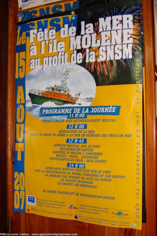 À Molène chaque 15 août la Fête de la mer est au profit de la SNSM : Société Nationale de Sauvetage en Mer. À Molène chaque 15 août la Fête de la mer est au profit de la SNSM : Société Nationale de Sauvetage en Mer.