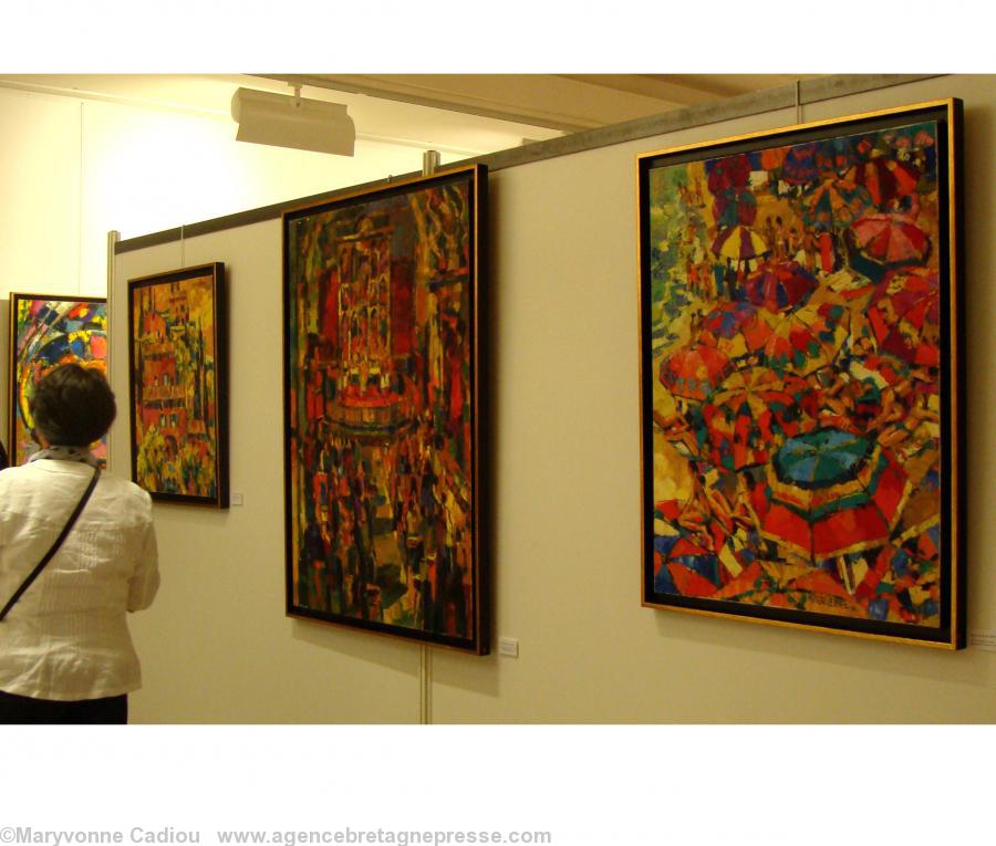 Premier plan : Plage de La Croisette à Cannes. 1976. Premier plan : Plage de La Croisette à Cannes. 1976.