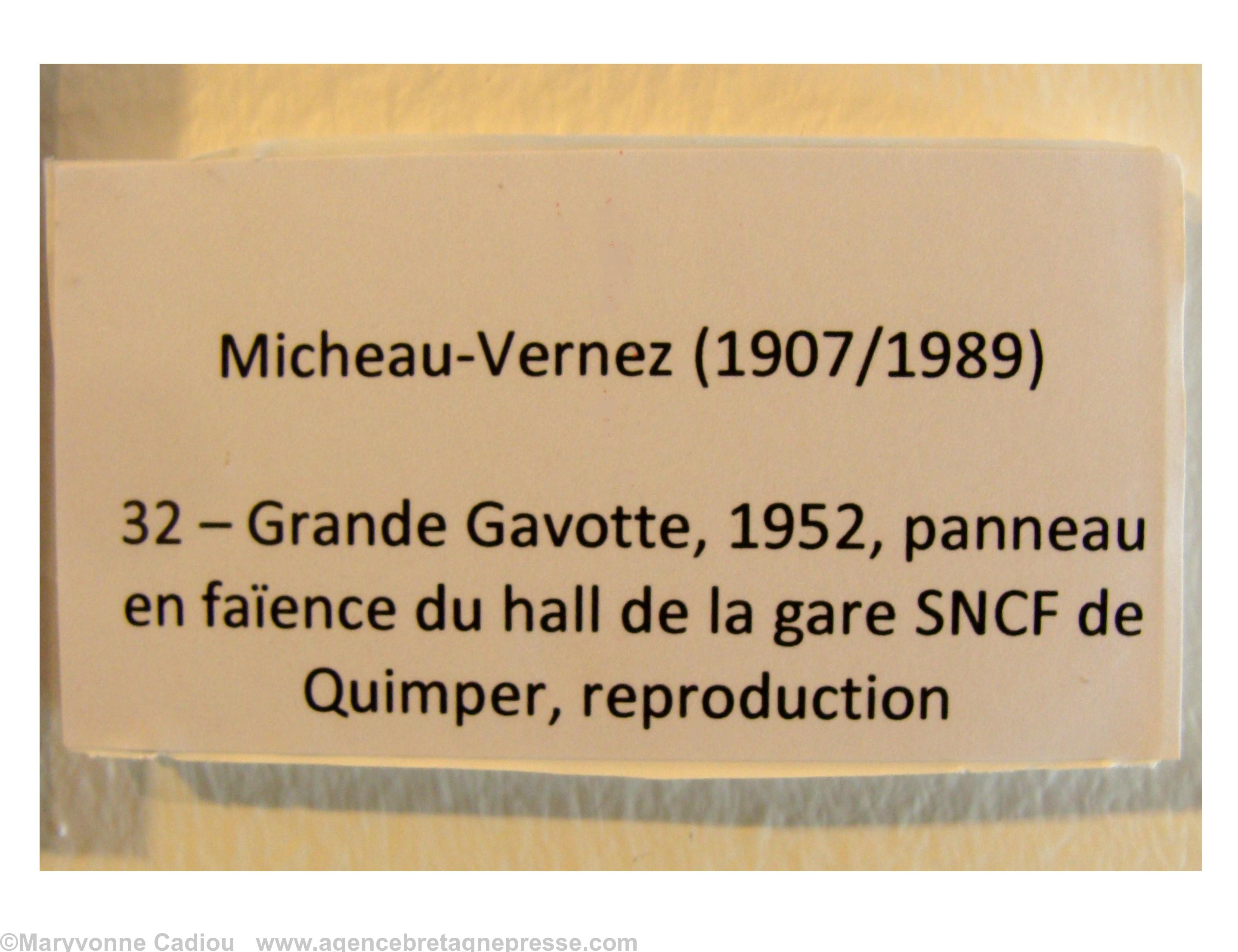 Cartel de la reproduction présentée sur support dibond. Cartel de la reproduction présentée sur support dibond.
