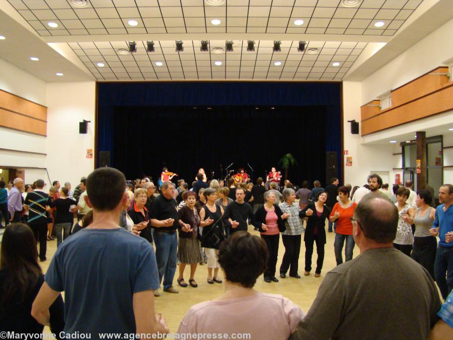 Fest noz de <i>Bretagne Réunie</i> le 13 mars 2011 à Saint-Étienne de Montluc.