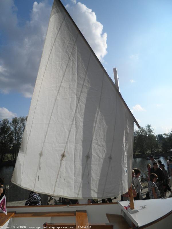 Le nuf-nuf des chantiers morbihannais Nénu-phare Le nuf-nuf des chantiers morbihannais Nénu-phare